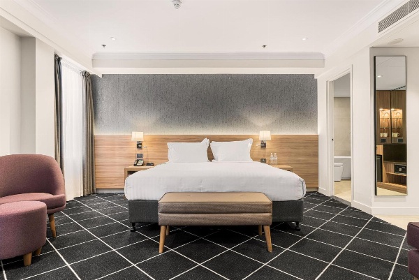 Holiday Inn Darling Harbour image 1