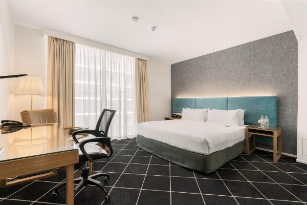 Holiday Inn Darling Harbour image 14