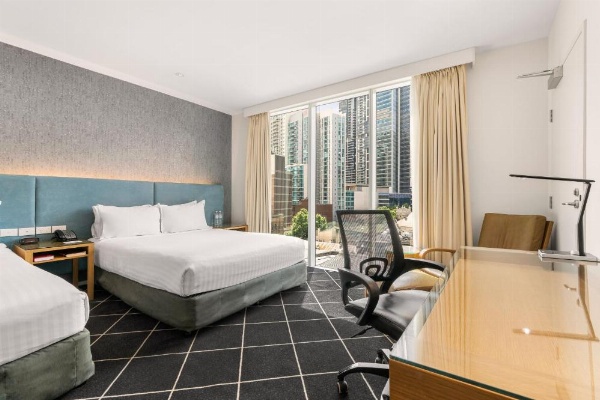 Holiday Inn Darling Harbour image 16