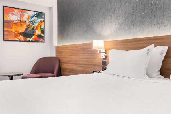 Holiday Inn Darling Harbour image 23