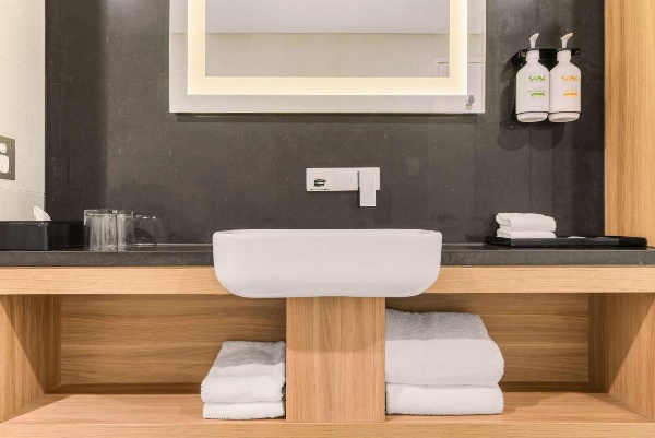 Holiday Inn Darling Harbour image 5