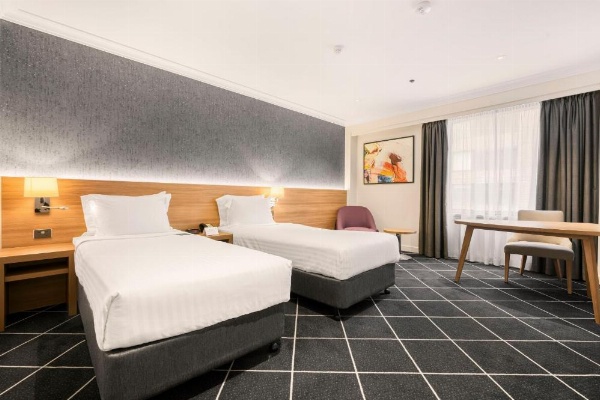 Holiday Inn Darling Harbour image 8